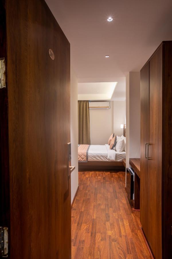 Golden Fortune Inn Hotel Bangalore Exterior photo