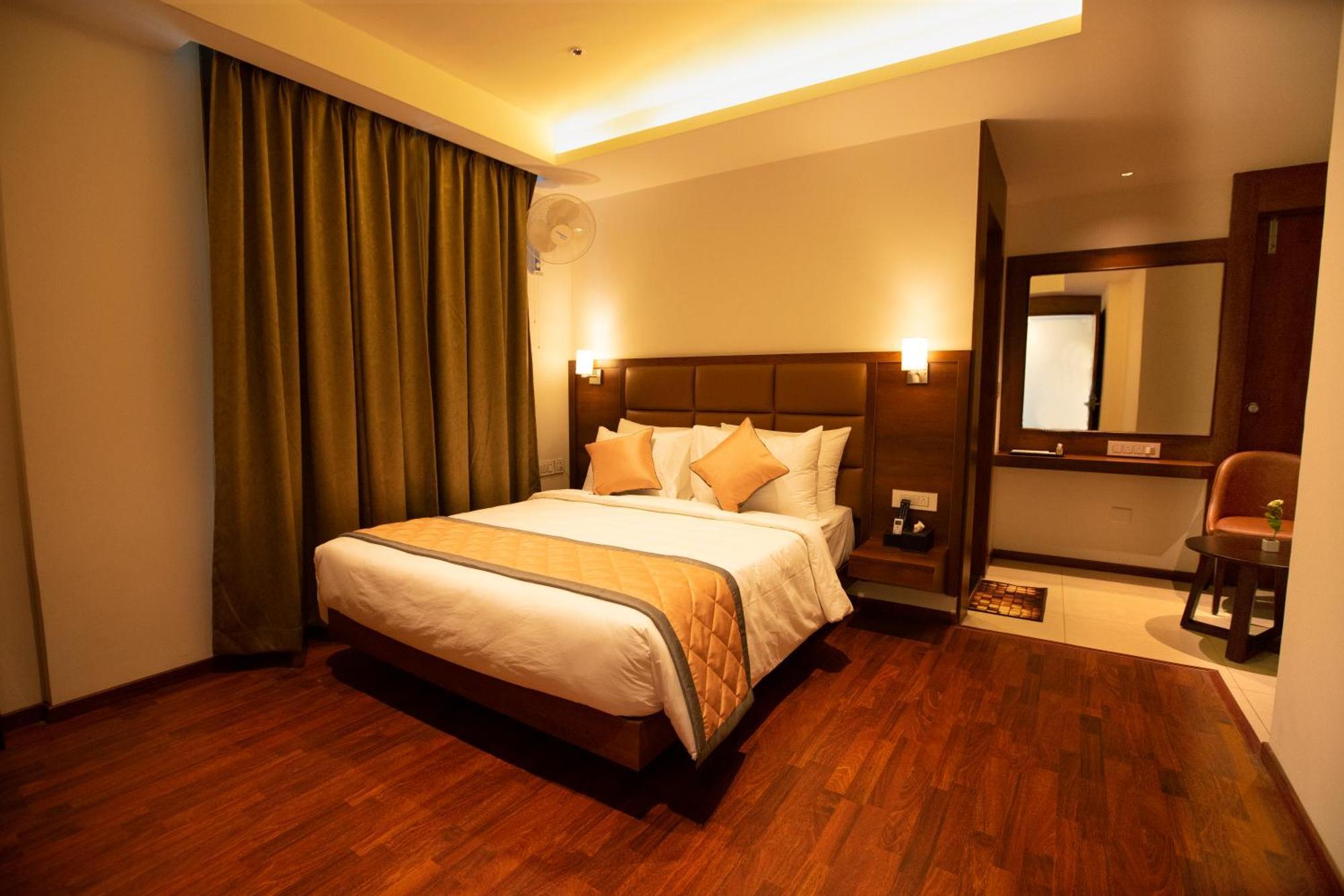 Golden Fortune Inn Hotel Bangalore Exterior photo