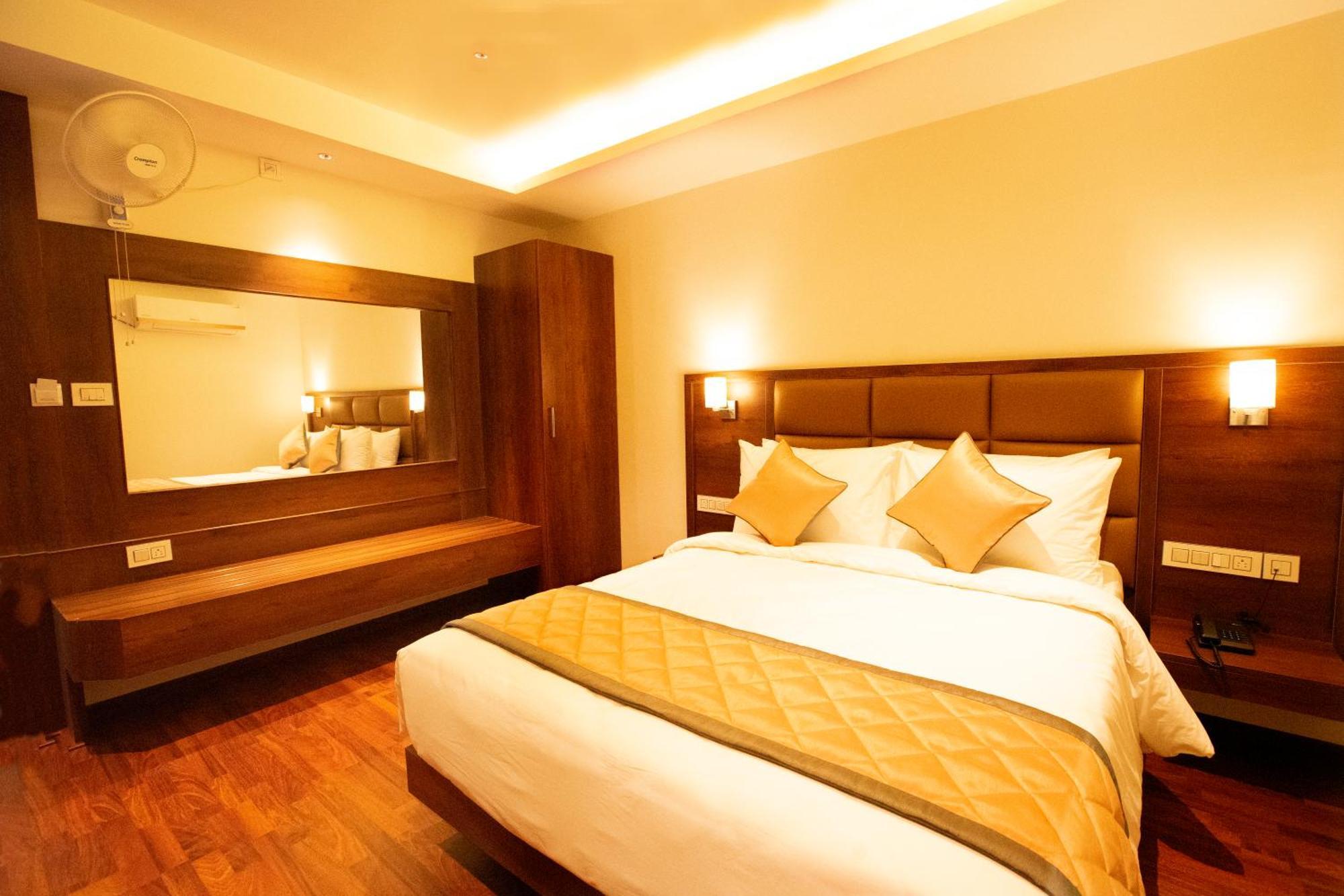 Golden Fortune Inn Hotel Bangalore Exterior photo