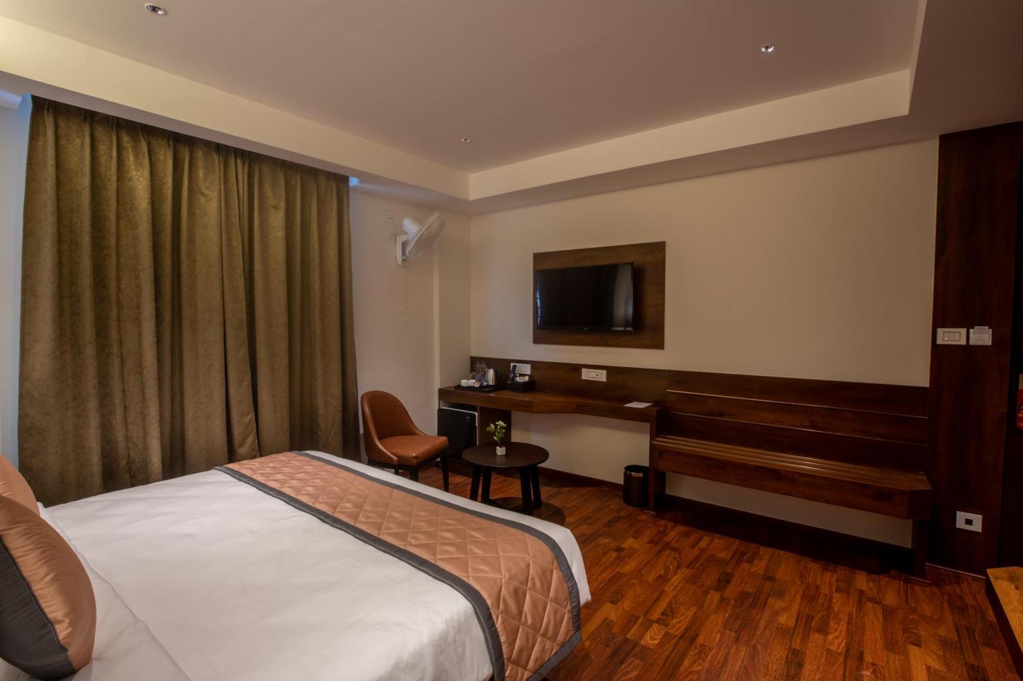 Golden Fortune Inn Hotel Bangalore Exterior photo